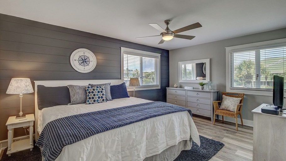 Bedroom 3, 11B Mariners Walk by Avantstay Direct Beach Access! Views Communal Pool, Charleston