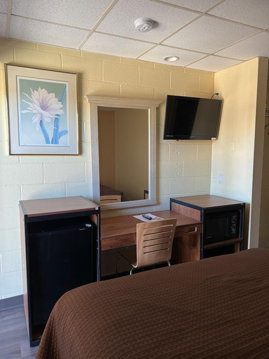 Others 4, Executive Inn and Suites Lackland AFB, Bexar