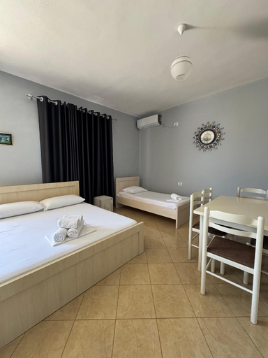 Others 5, Gueshouse Redilka, Sarandës
