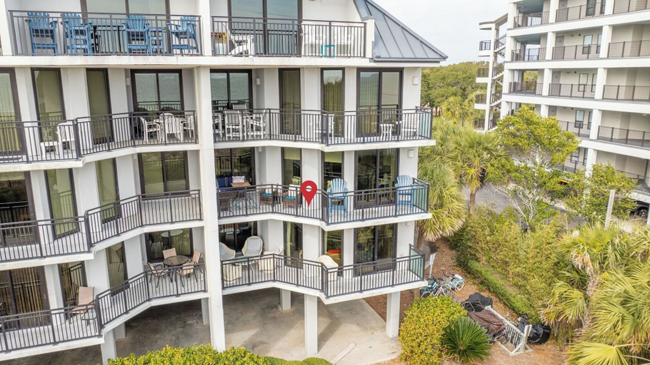 Interior 4, 219 D Shipwatch by Avantstay Wild Dunes Beachfront Condo Pool Access + Private Balcony, Charleston