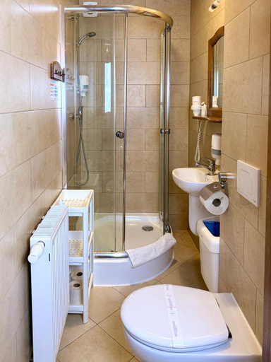 Bathroom 3, Hotel Dwor Karolowka, Tatra