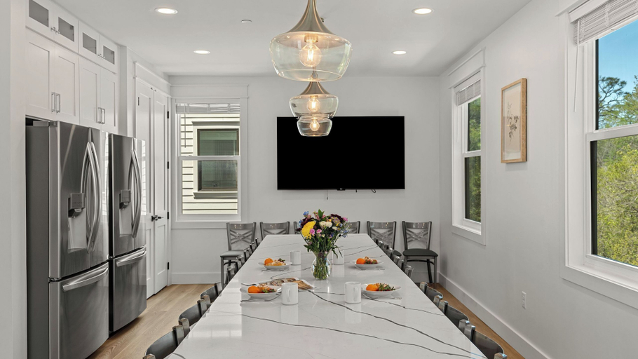 Interior 3, Grayton Dreams by Avantstay Sleeps 32 Group Retreat Pool + Game Room + Golf Carts, Walton