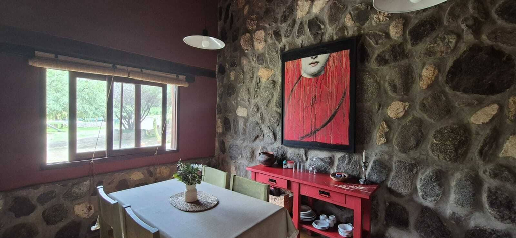 Dining 3, Miraluna, Cachi