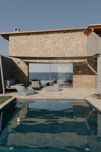Sport & Beauty 2, Real Life Homes, West Greece