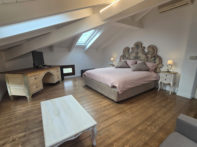 Bedroom 3, Tuscany Garden Inn, Bologna