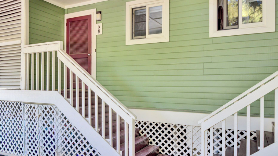 Interior 3, 5B Mariners Walk by Avantstay Shared Pool Minutes to Waterfront Dining + Shops, Charleston