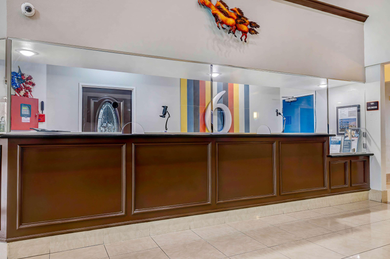 Public Area 2, Motel 6 Mesquite, TX - Balch Springs, Dallas
