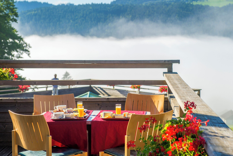 Restaurant 5, Les Hauts du Lac, Doubs