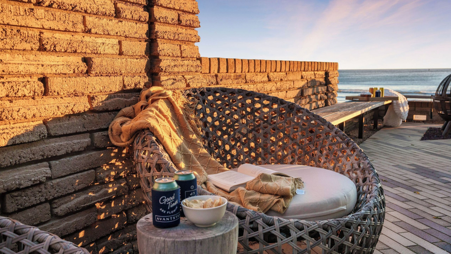 Interior 5, The Jamie by Avantstay Oceanfront Stay + Firepit + Chef's Kitchen + Near Morro Bay, San Luis Obispo