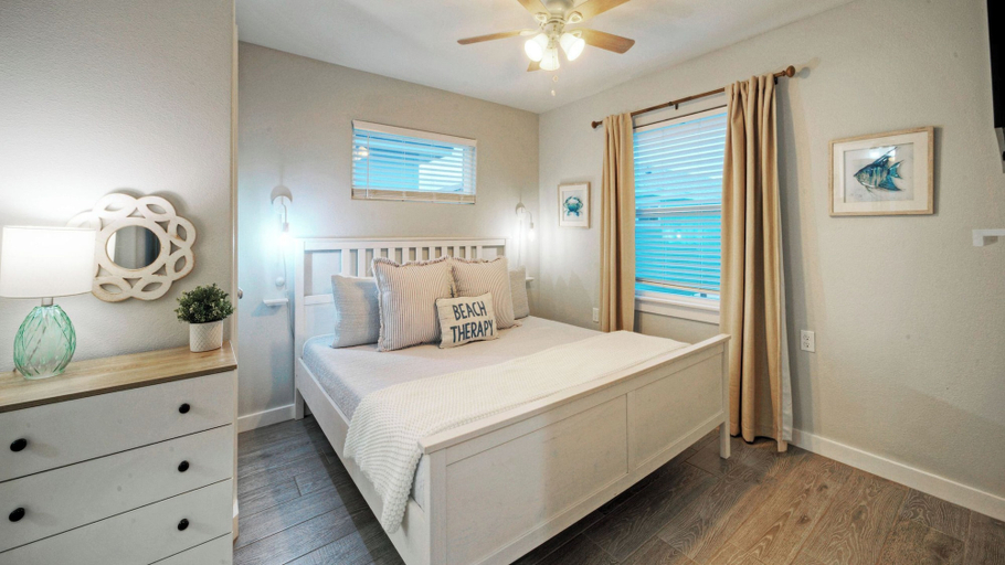 Bedroom, Salty Texan by Avantstay Central Location, Views, Nueces