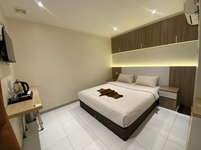 Hotel Paris Santika Room Type - Superior Room