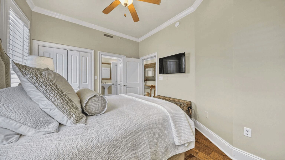 Bedroom 3, Salt Water Express by Avantstay Top Floor, Corner Unit Adagio, Walton