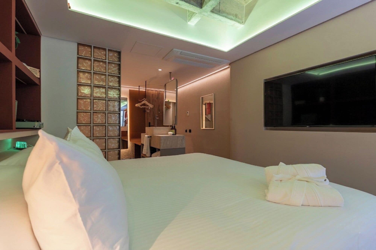 Room 3, BoH Collection, Medellín