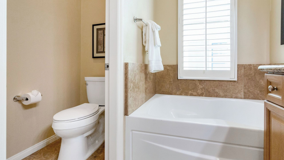 Bathroom 4, Setting the Standard by Avantstay Luxury Villa, Riverside