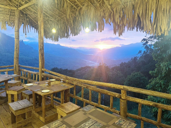 Outdoor dining 4, The Chill Heights Ramboda, Kothmale