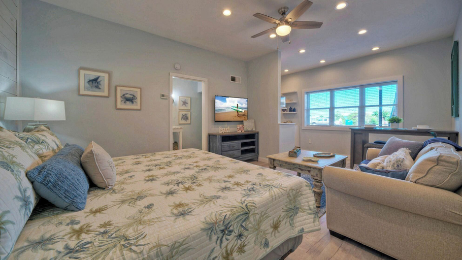 Bedroom 4, Beach Boardwalk Access, 2 Pools, Pickleball/tennis Beach Bliss by Avantstay, Nueces