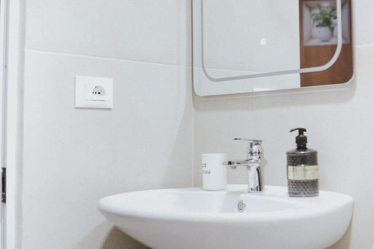 Bathroom 4, Villa Reve de Tirana, Tiranës
