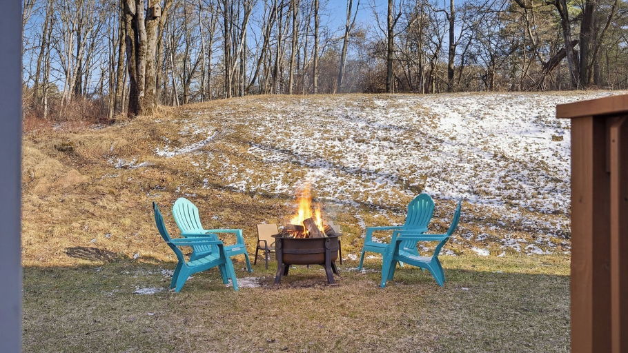 Interior 2, Poconos Fun by Avantstay Mount Pocono Escape Firepit + Game Room Near Trails + Lakes, Monroe