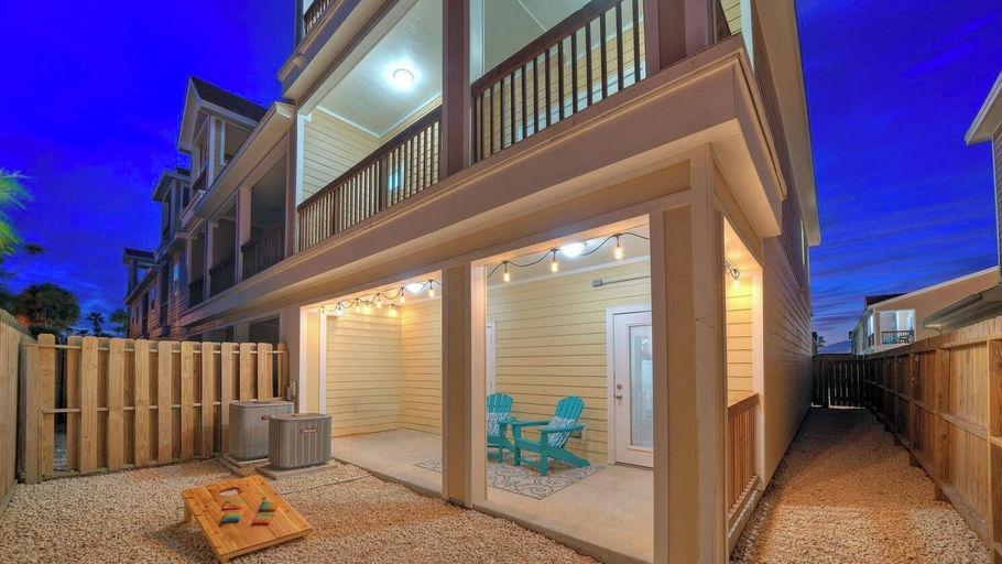 Exterior & Views 2, Isla View by Avantstay Resort Pool, Near Beach, Nueces