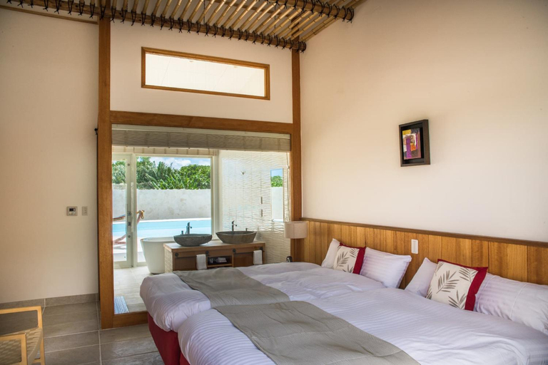 Bedroom 2, エンゼルグランヴィラ石垣, Ishigaki