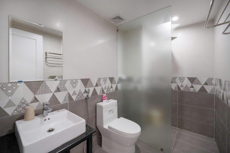 Bathroom 4, Muong Thanh Da Nang Luxury Apartment, Da Nang