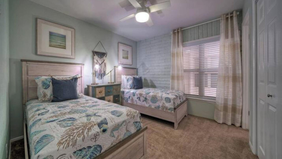Bedroom 5, Stay Palm by Avantstay Boardwalk, Pool, Nueces