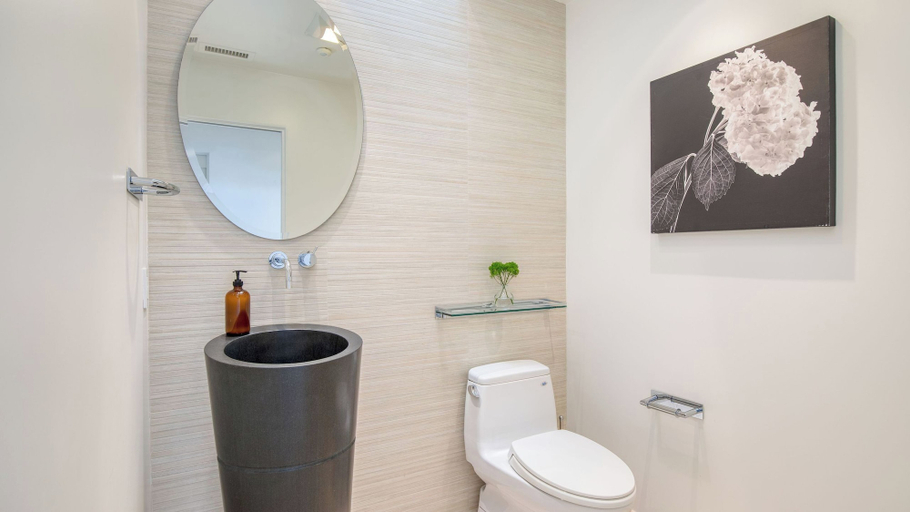 Bathroom 4, Jewel by Avantstay Panoramic Ocean Views in La Jolla!, San Diego