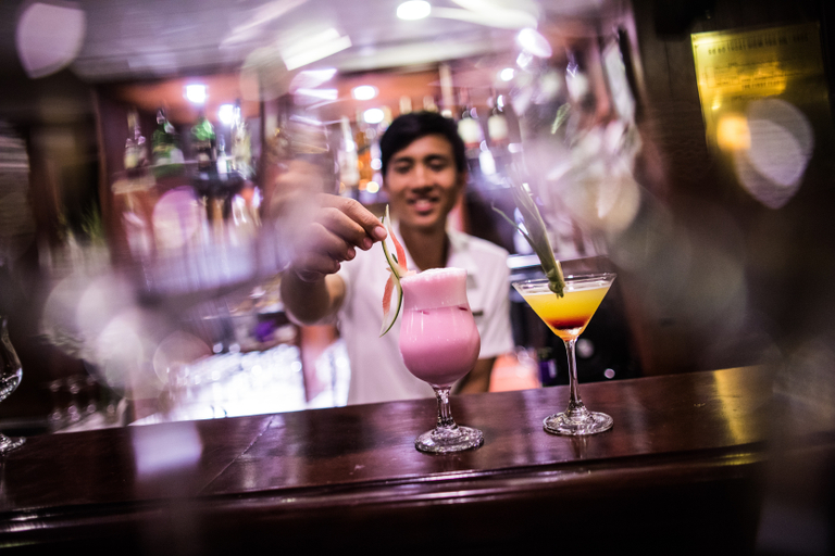 Food & Drinks 3, Bhaya Classic Cruises, Hạ Long
