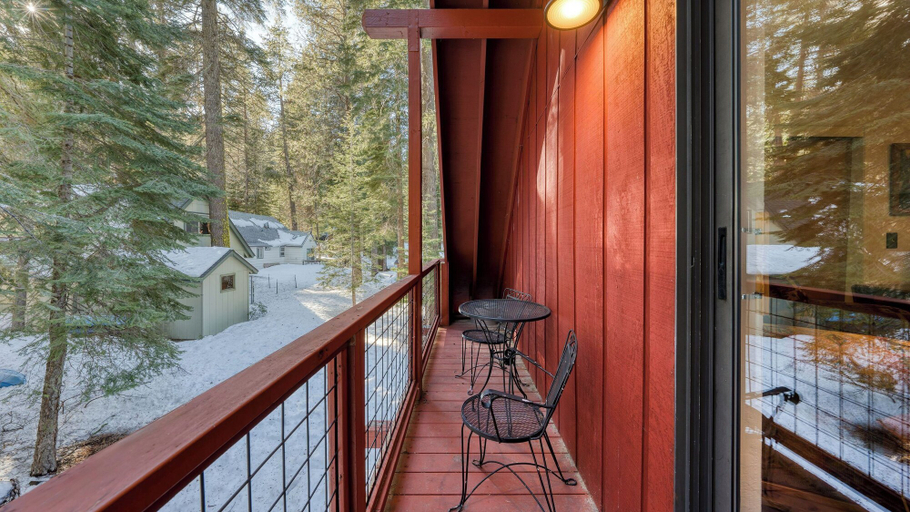 Others 5, Mountain Cabin w/ Fireplace, Balcony & Easy Ski Access Bear Americana, Nevada