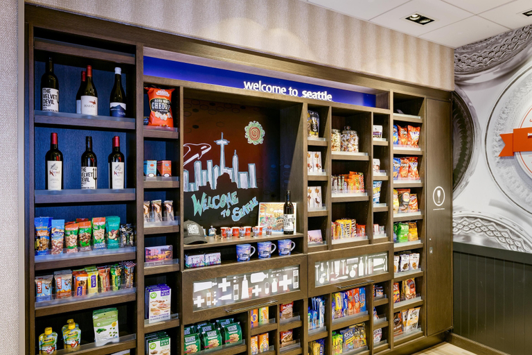 Food & Drinks 5, Hampton Inn & Suites by Hilton Seattle/Northgate, Seattle