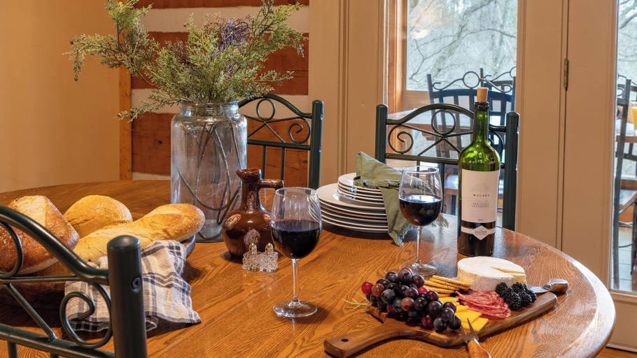 Food & Drinks, Twilight Ridge by Avantstay Mountain Mansion, 20min to Pigeon Forge, Sevier