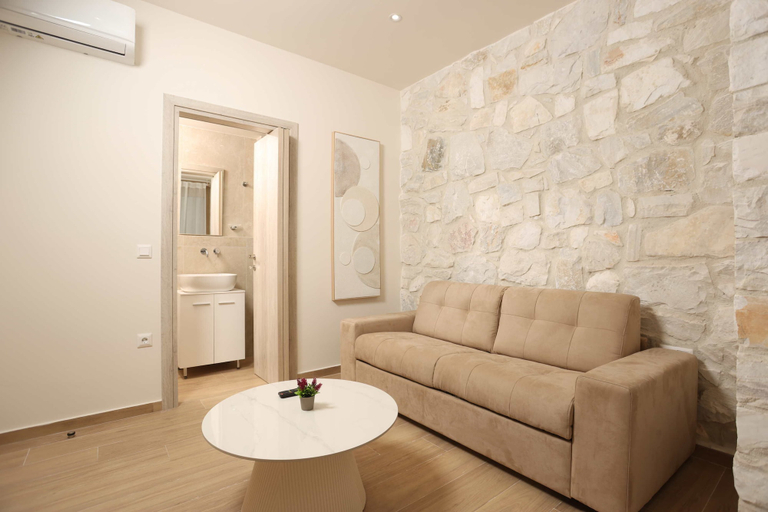 Room 5, Aquaris, Central Macedonia