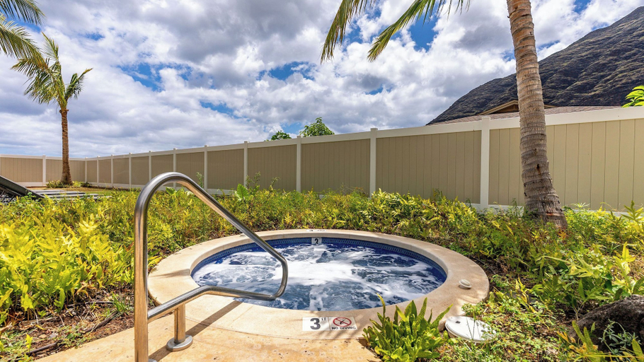 Sport & Beauty 5, Alaula by Avantstay Gated Security Home w Valley, Ocean Views!, Honolulu