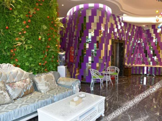 Others 2, Jiulong Lixing Hotel, Qianxinan Buyei and Miao