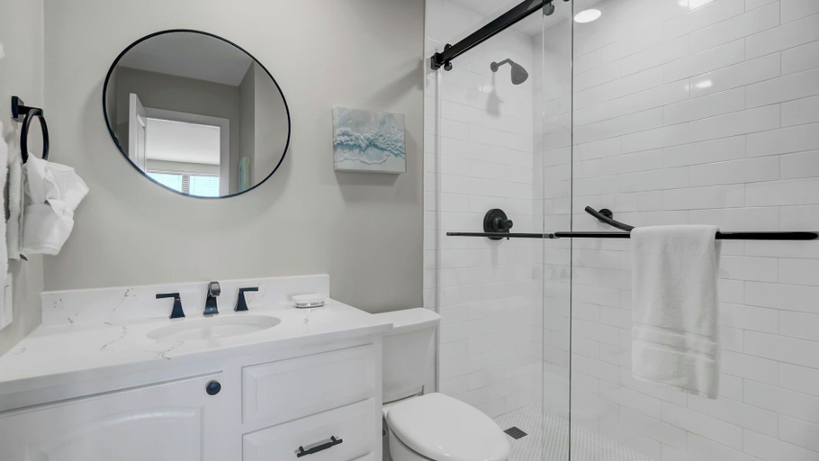 Bathroom 4, 307 Summerhouse by Avantstay Oceanfront, View, Shared Pool, Charleston