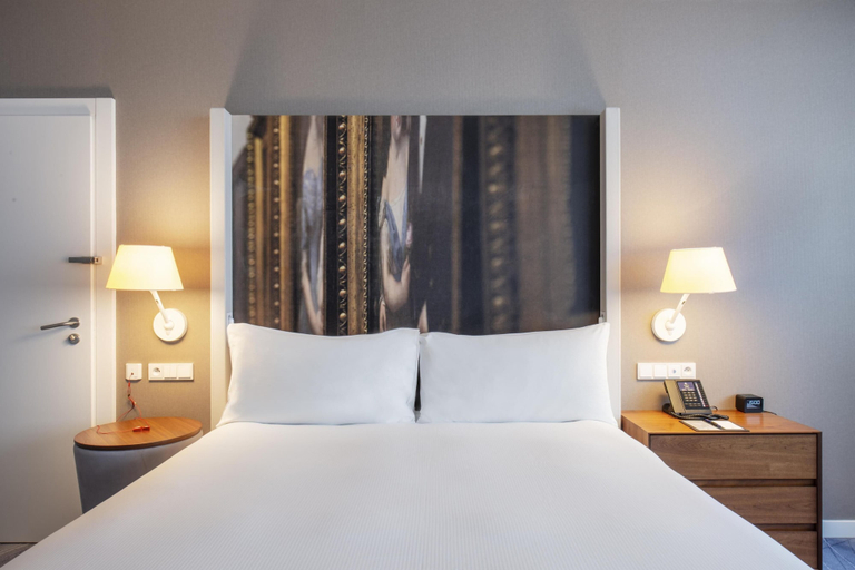 Bedroom 3, DoubleTree by Hilton Hotel Wroclaw, Środa Śląska
