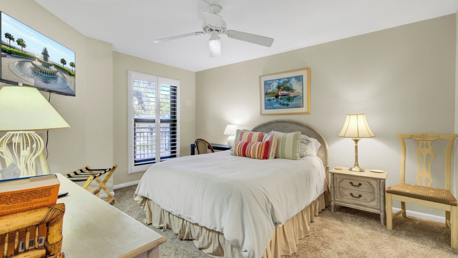 Bedroom 3, 123d Shipwatch by Avantstay Beach Access + Pool, Charleston