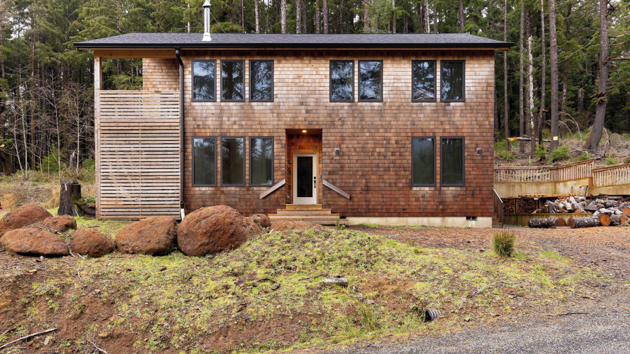 Exterior & Views, Rustic Arch Cape Getaway w/ Vibrant Interior Walk to the Beach Cape Wonder, Clatsop