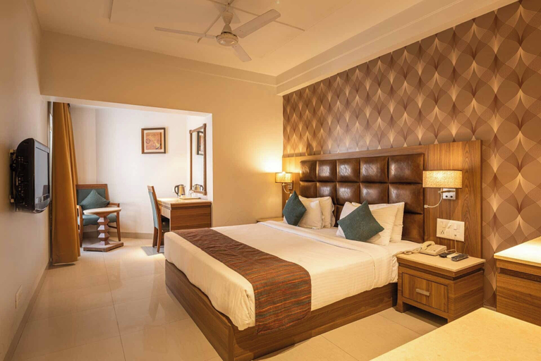 Room 3, ECKO Hotel Nashik, Nashik