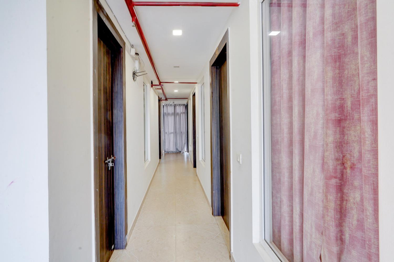 Public Area 2, Roomquet Comfort Inn, Kaushambi