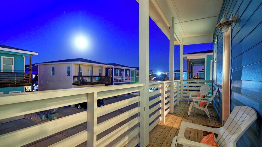 Exterior & Views 2, Private Pool+patio, Arcade Game, Walk to the Beach Ocean Devotion by Avantstay, Nueces