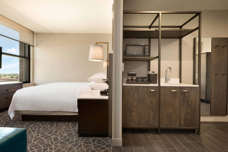 Bedroom 3, Embassy Suites by Hilton Minneapolis Downtown, Hennepin