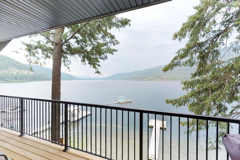 Lake view, Sunshine Beach, Kootenay Boundary