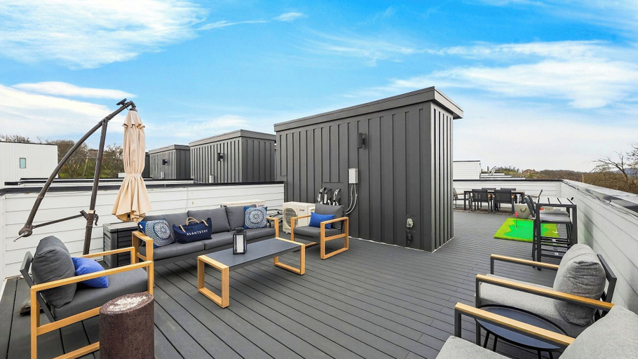 Interior 5, Cliffside Social by Avantstay Rooftop Lounge + Firepit + + Mini Gold + Game Room Near Broadway, Davidson