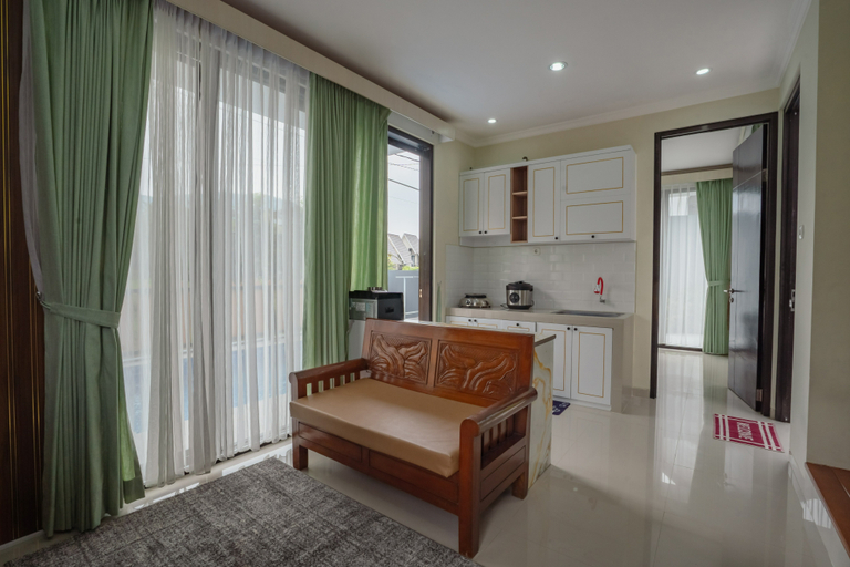 Others 5, Asri Panderman Villa J-3, Malang