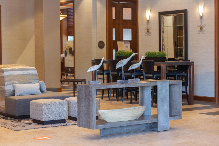Public Area 4, DoubleTree by Hilton Hotel Bay City-Riverfront, Bay
