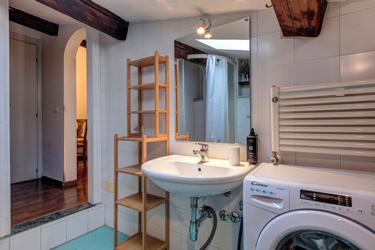 Bathroom 4, Taddeo Apartment by Mamo Florence, Florence