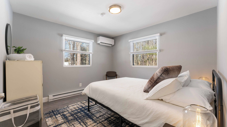 Bedroom 3, Birchwood by Avantstay Game Room + Lake Access, Monroe