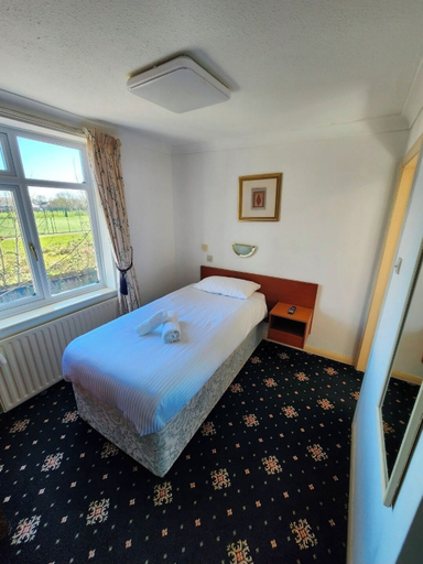 Room 3, The Limes Hotel, Lincolnshire