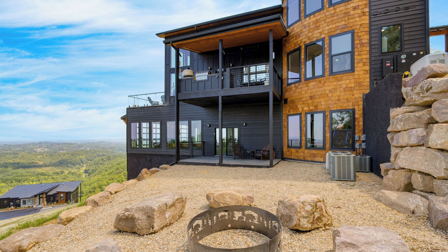 Exterior & Views 2, Skyline Sanctuary by Avantstay Indoor Pool, Game Room, Firepit, Mountain Views, Luxe Design, Sevier